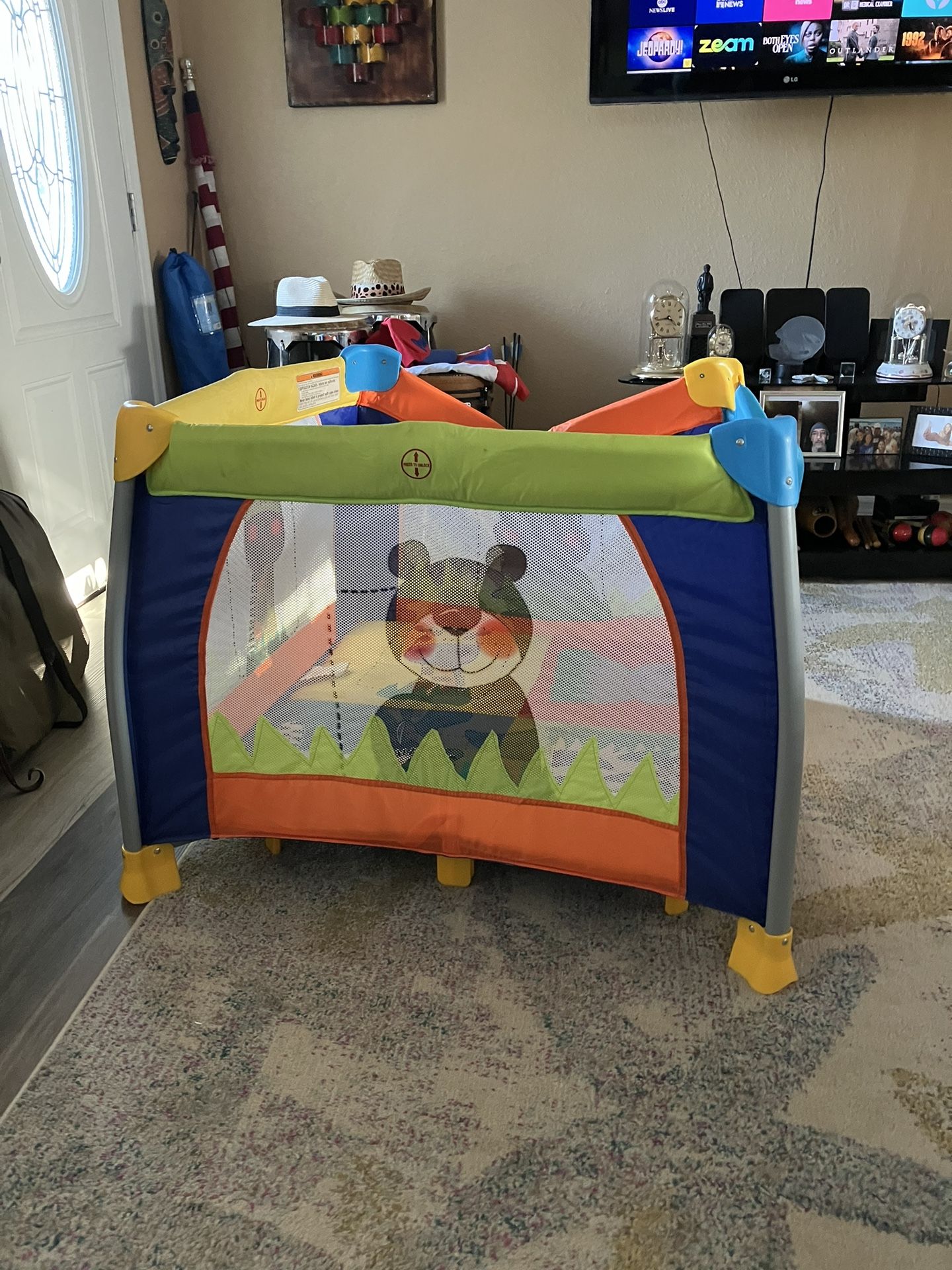Barely used Play Pen