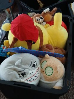 Mixed Lot of Stuffed Animals and Plush Toys
