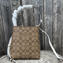 Coach Town Bucket Bag 