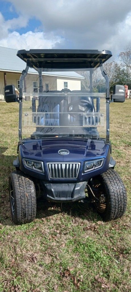 Evolution 2024 Golf Cart