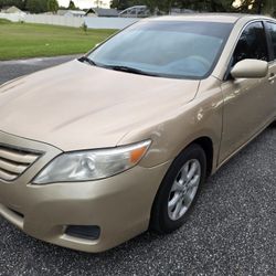 2011 TOYOTA CAMRY SE 