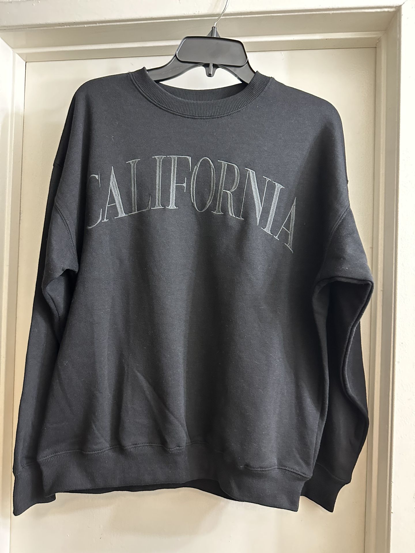 Women’s Sweatshirt Size Small