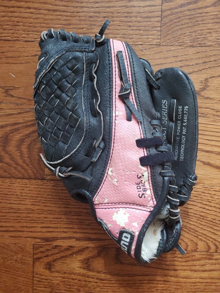 Mizuno 10 inch GPP 1005 baseball glove