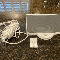 BOSE SoundDock Digital Music System Sound Dock White Series Remote