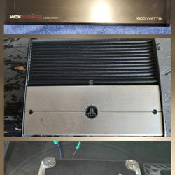 Three quality amplifiers DB DRIVE-ALPINE-JL AUDIO 