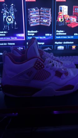 Jordan 4s