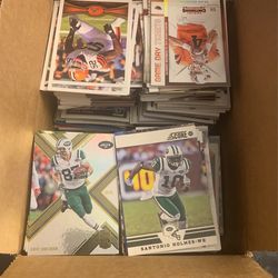Nearly A Thousand Cards Various Sports