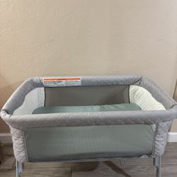 AirClub Bedside Bassinet-Portable And height Adjustable