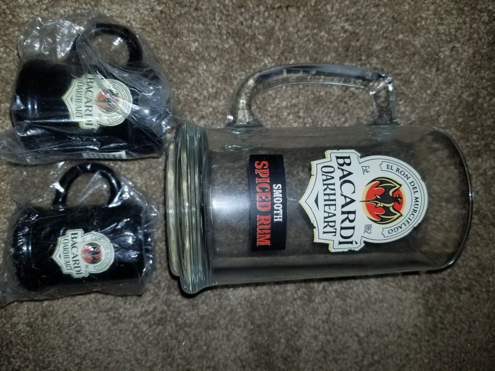 VINTAGE BACARDI OAKHEART BEER AND SHOT GLASS COLLECTION