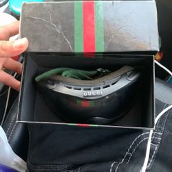 Gucci Snow Board Goggles Black With green And Red Band