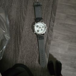 Stainless Steel Back Quartz Movement Watch