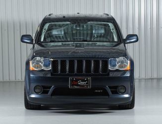 08-10 Jeep Grand Cherokee SRT8 OEM Front Grille -