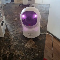 Eufy Indoor Can C220