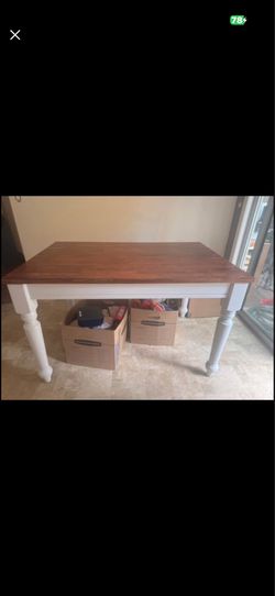 Charming Farmhouse Style Table - $125 OBO