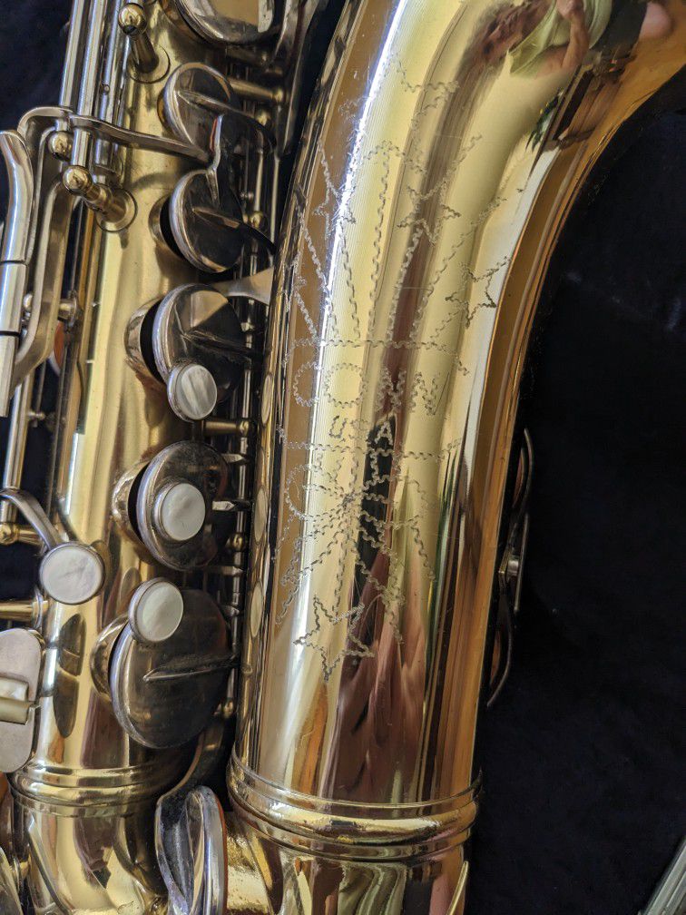 Conn 50m Student Alto  Saxophone