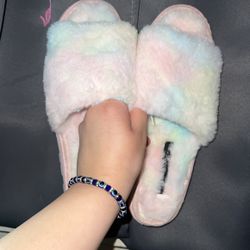 New Puffy Sandals 