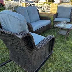brand new patio set