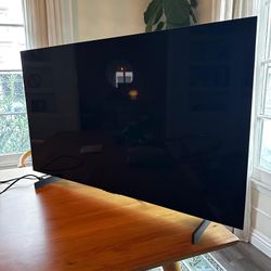 LG C3 42" OLED (Feb 2024) + BenQ ScreenBar Bundle - Like New