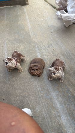 Retired Artesania Rinconada Ceramic Pottery Figurine Bulldog