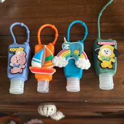4 PcsHand Sanitizer Cases