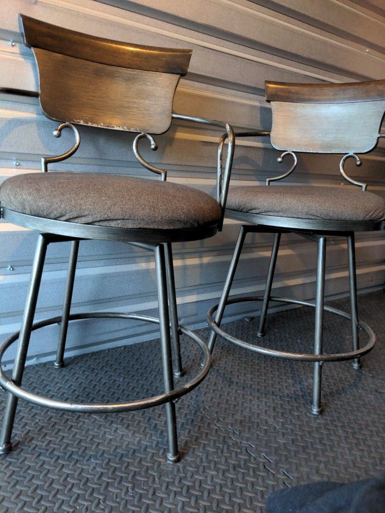 Swivel Bar Stools for Sale in Puyallup, WA OfferUp