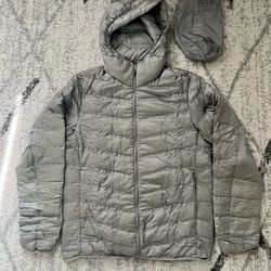 Uniqlo Down Jacket (men, Small)