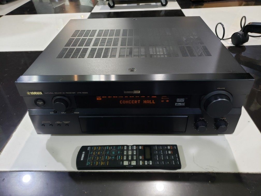 Yamaha HTR5590 Receiver Amplifier, Remote, Natural Sound Audio Video