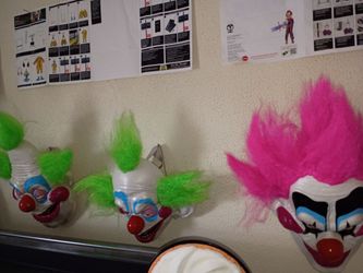 Killer klowns from outer space masks