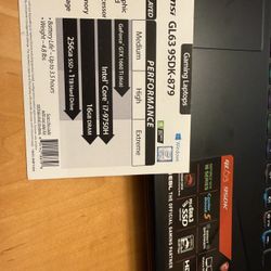 MSI Gaming laptop GL63 9SDK-879
