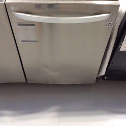 LG WiFi Enabled Dishwasher 