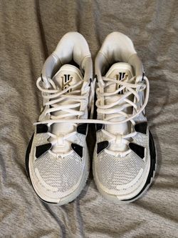 Nike Kyrie shoes