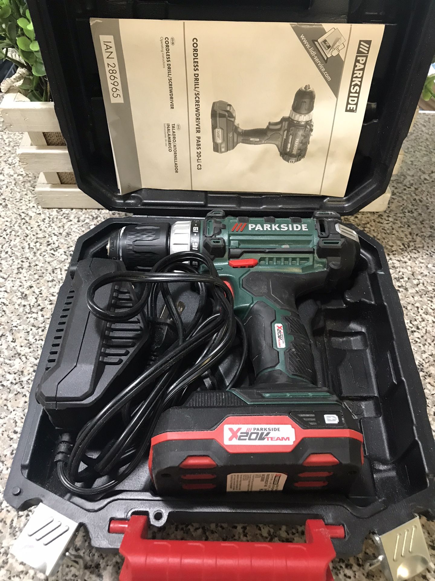 Cordless drill and screwdriver. parkside 20v
