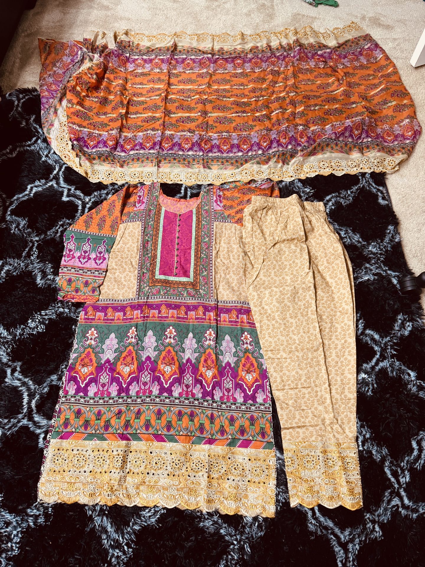 3 piece full stitched high quality dress chickenkari work on all shirt trousers and dupatta borders back is designed too size medium brand new
