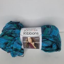 Red Heart Boutique Ribbons 1944 Laguna 3.5oz 42 Yds Metallic Blue & Green Skein 