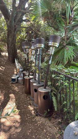 6 Heat Lamps + Propane Tanks