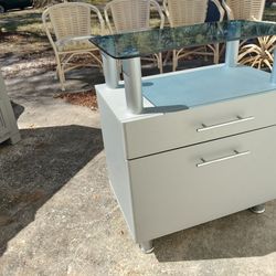 🔥 Versatile Style & Storage Deal! Z-Line Designs Trinity Stand 🔥