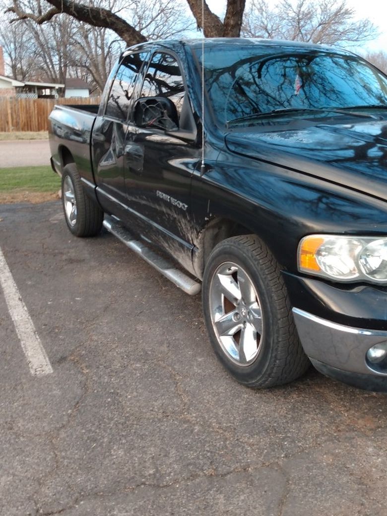 Dodge Ram 1500 Slt