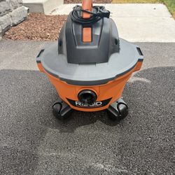 Rigid Wet/Dry Shop vac 