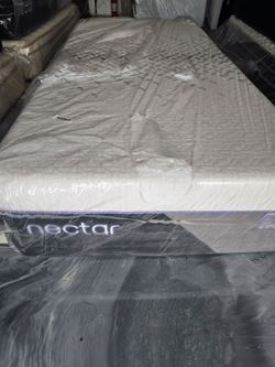 Nectar Luxe Hybrid Twin XL Mattress  - Perfect Condition