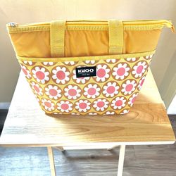 Igloo Mini Essentials Tote