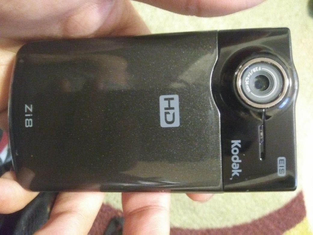 Kodak is zi8 camera