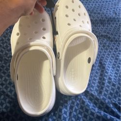 Never Worn Size 7 Womens Platformed Crocs