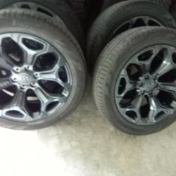 4 Ram Limited 22 inch Factory Rims And Tires.