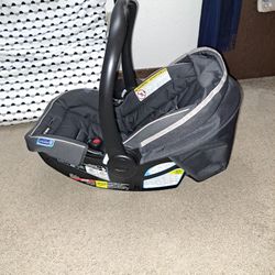Graco Sungride 35 Lite Lx With Base
