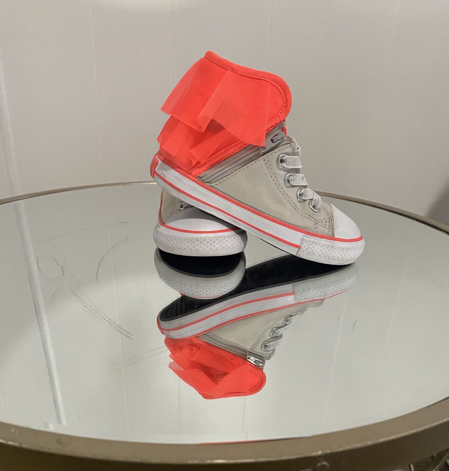 Converse Girls Gray & Orange Sneakers Size 8