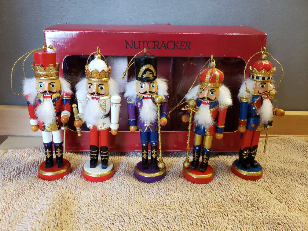 5 Christmas Ornaments 5 Wood Wooden Nutcrackers Kings Working Condition