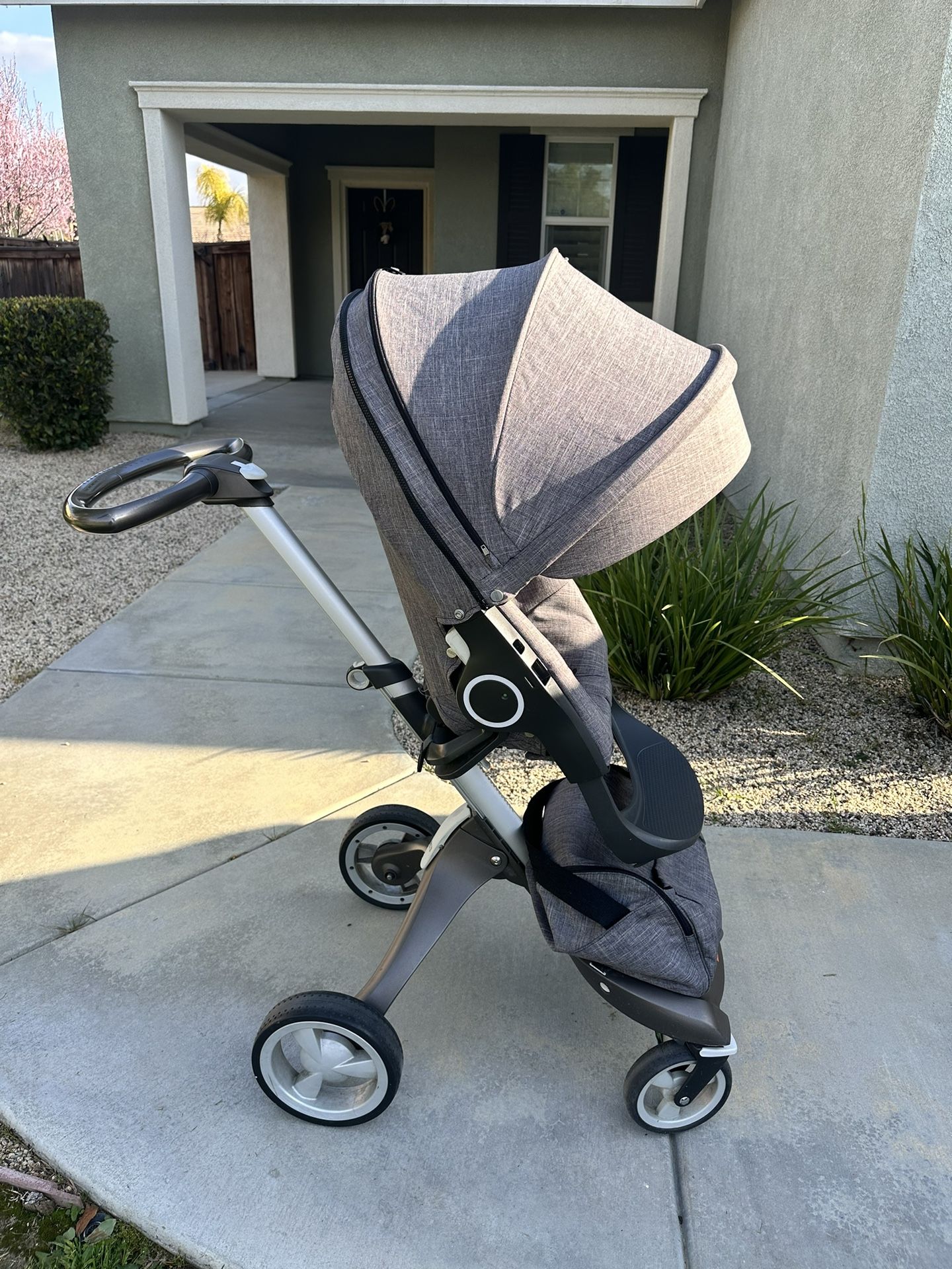 can you run with uppababy vista v3 the Vista V3 ensures color:Lime Green Giant Bike Shop Dealer PO_8048