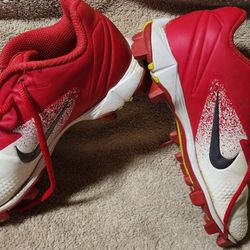 Youth Baseball Cleats - Size 3