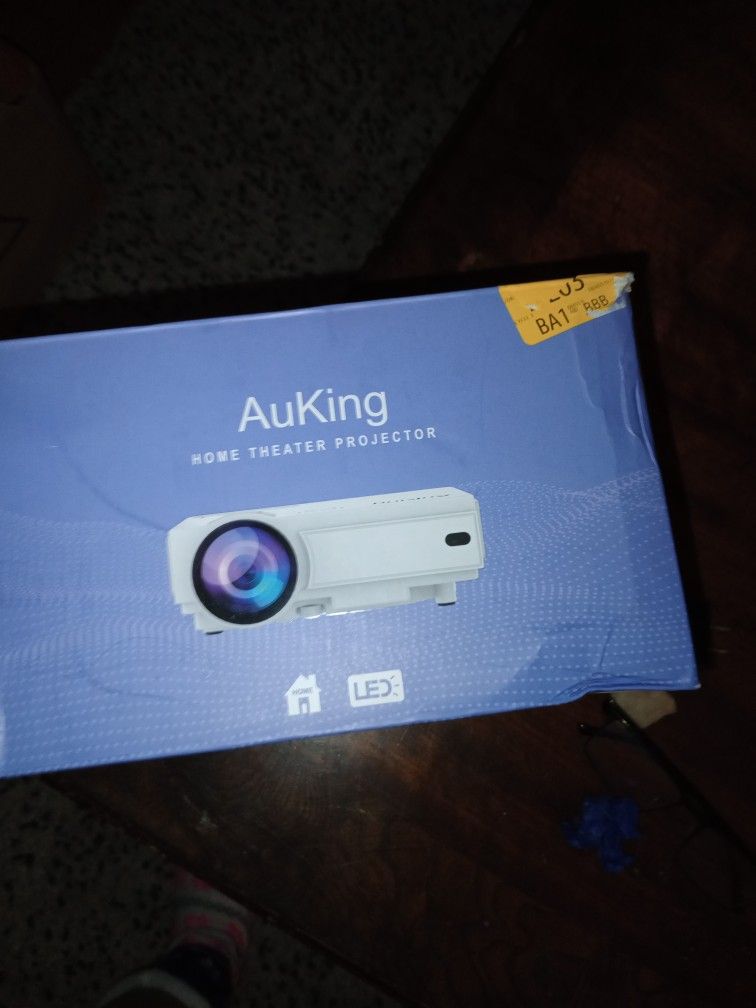 Auking Home Theater Projecting