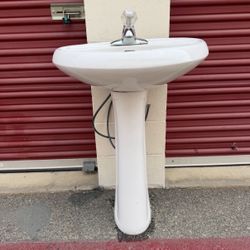 Pedestal Bath Sink